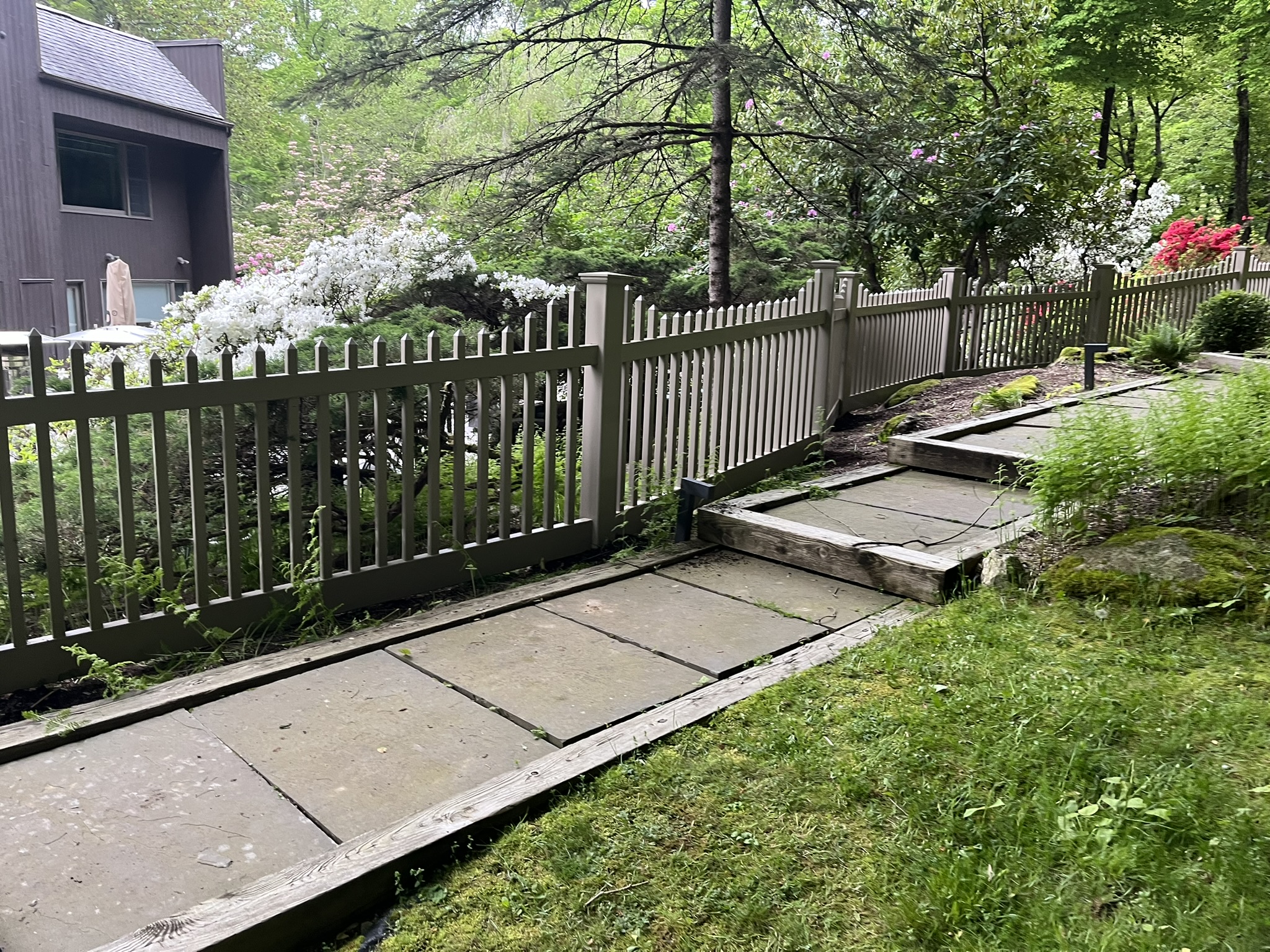 Classic Vinyl Fence - View 2