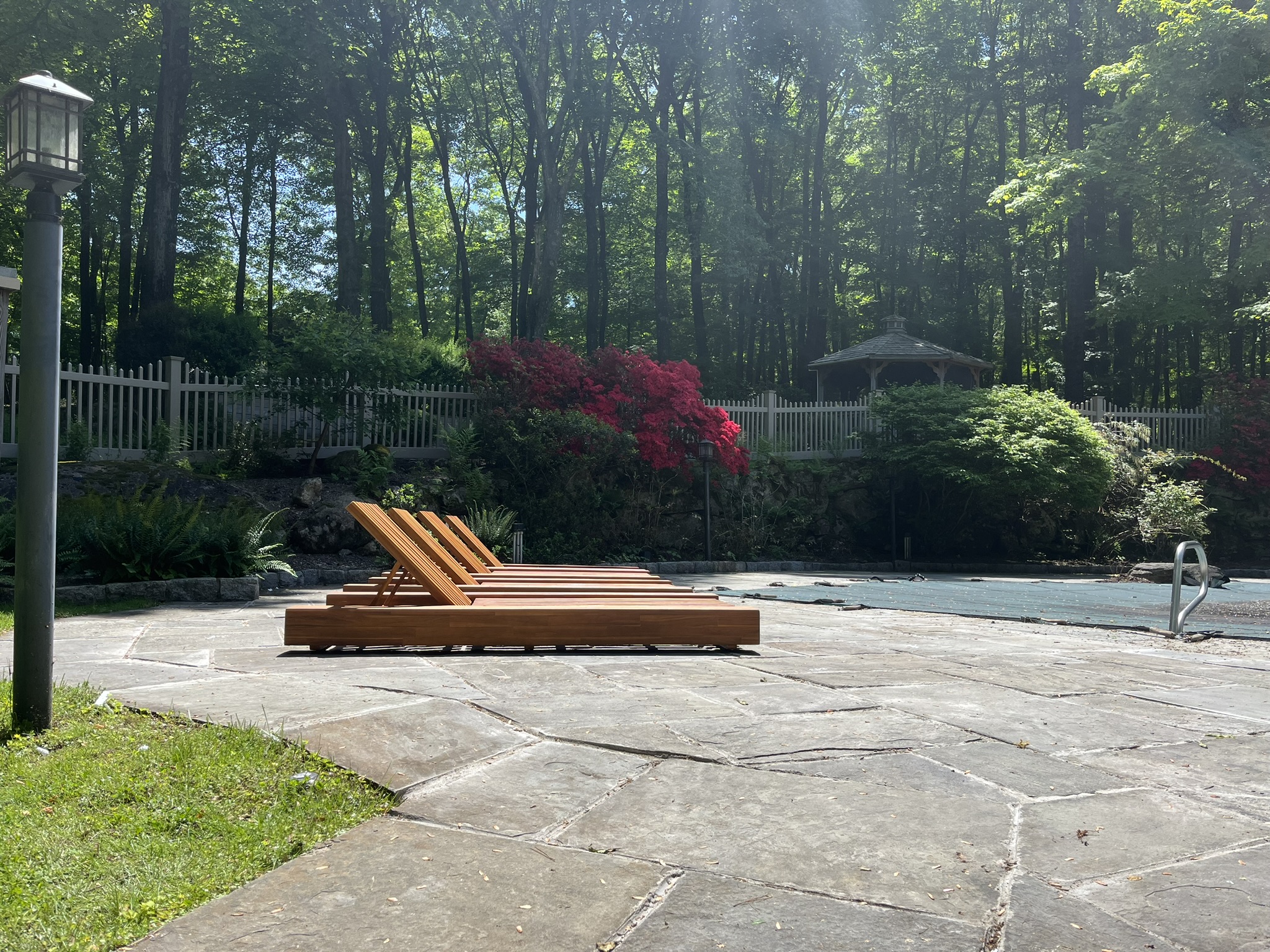 Classic Vinyl Fence - View 3